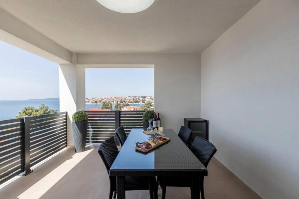 Apartment By Joe Trogir Exterior photo