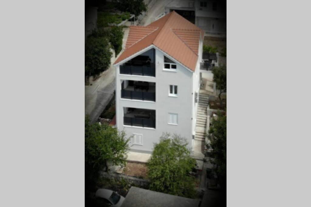 Apartment By Joe Trogir Exterior photo