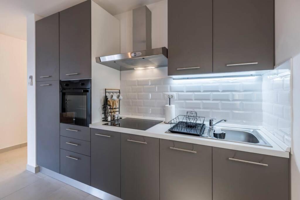 Apartment By Joe Trogir Exterior photo
